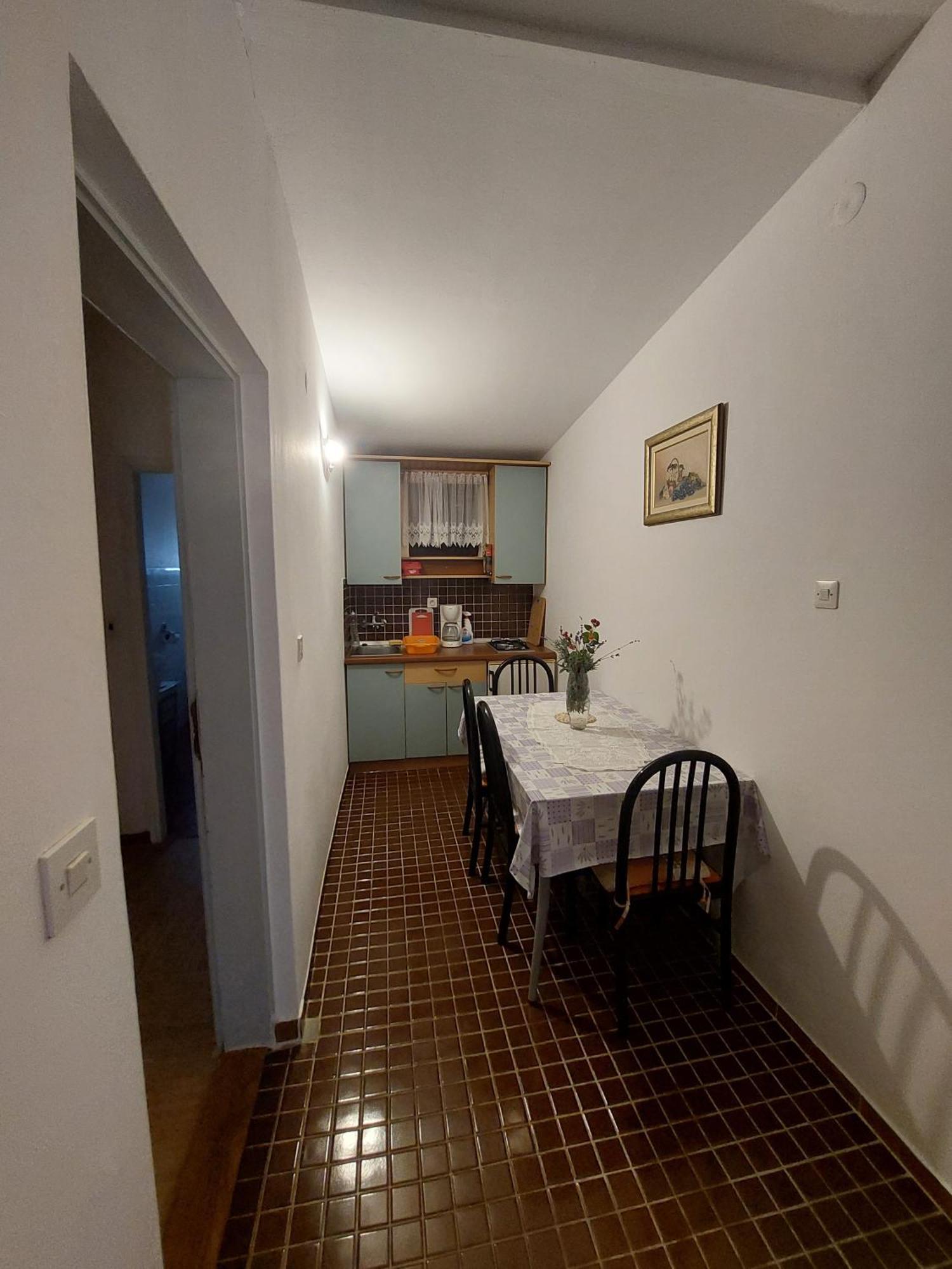 Apartmani Tinka Starigrad Paklenica Zewnętrze zdjęcie